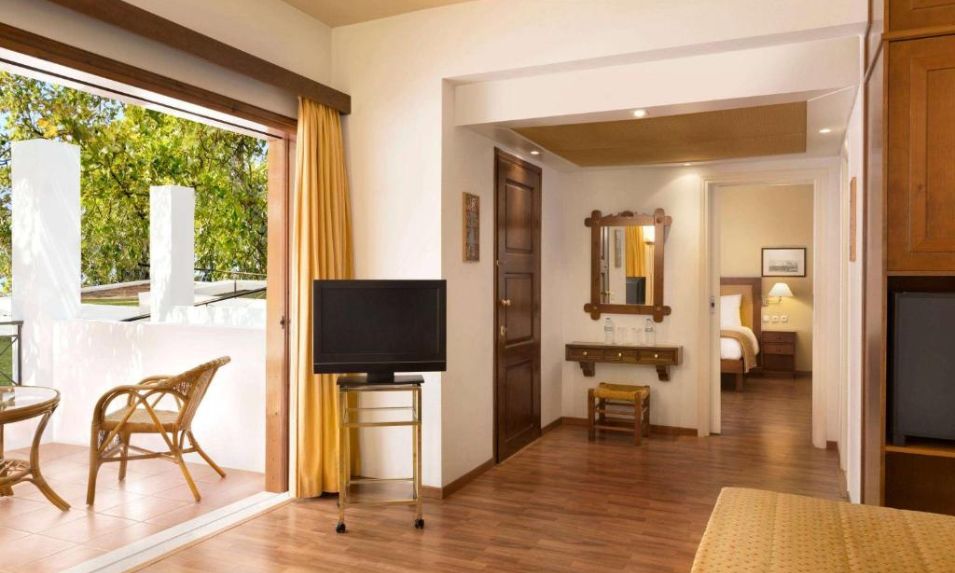 Ramada Loutraki Poseidon Resort